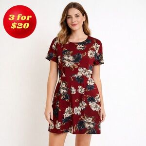 NWOT Le Lis Floral Shift Dress